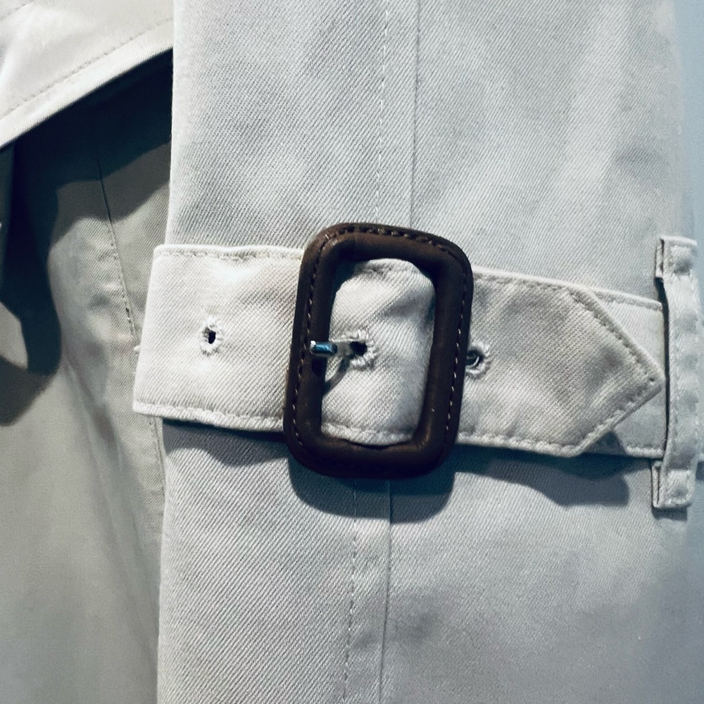 Vintage Burberry Trench Coat, 4 Extra-Long - Picture 8 of 16